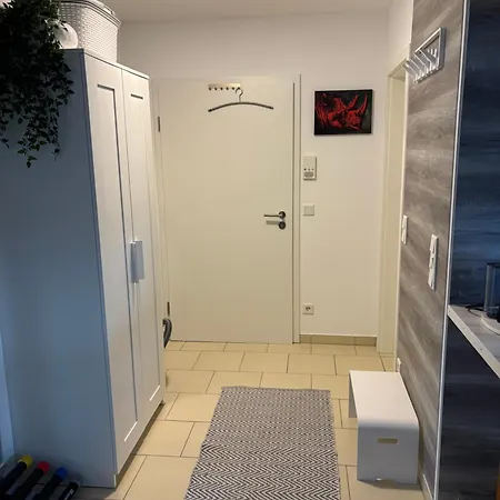 Apartment Große Moderne Mit Klimaanlage, Parkplatz Inklusive ! *