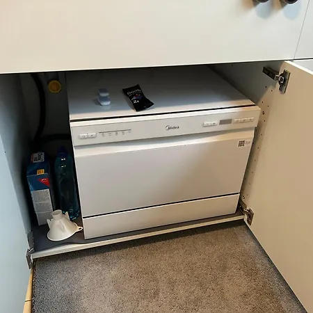 Apartamento Grosse Moderne Mit Klimaanlage, Parkplatz Inklusive ! *